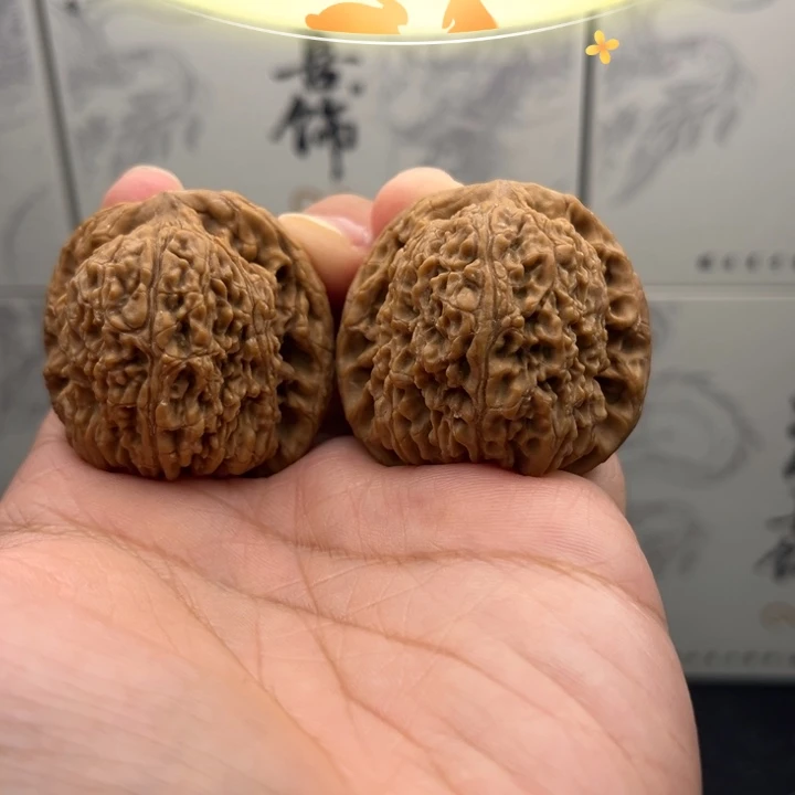 吊坠文玩核桃136南疆