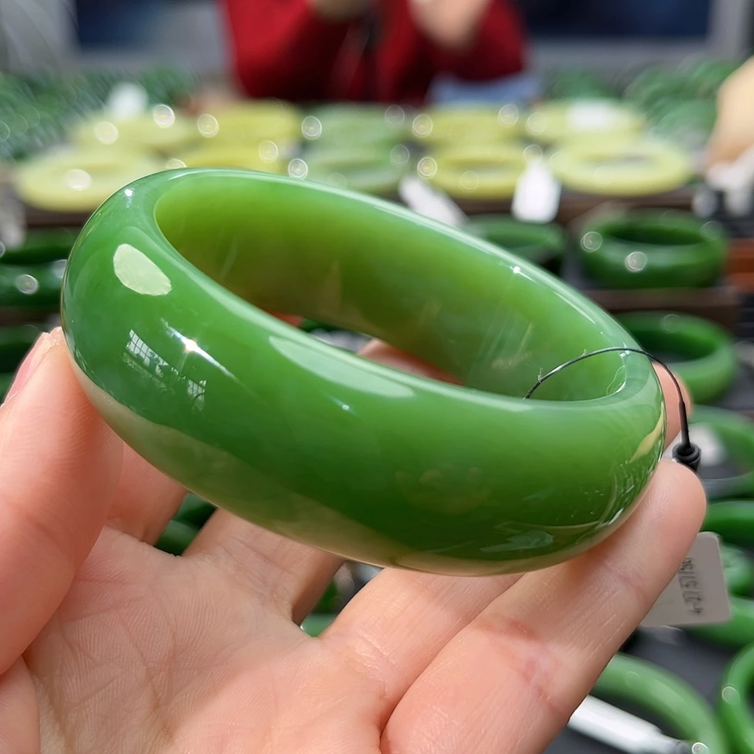 和田玉（碧玉）手镯未镶嵌