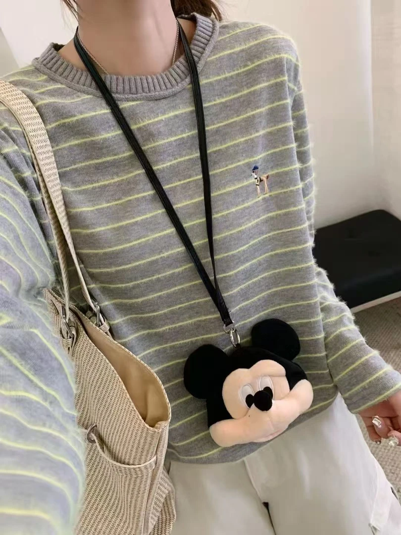 5106刺绣条纹女士秋款打底衫