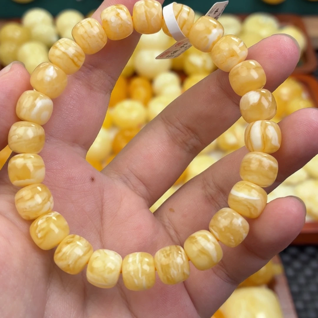 H***a蜜蜡未镶嵌毛衣链蜜蜡