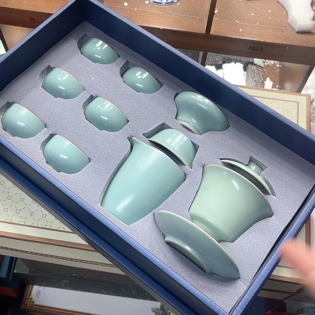 孤品茶具套装等。