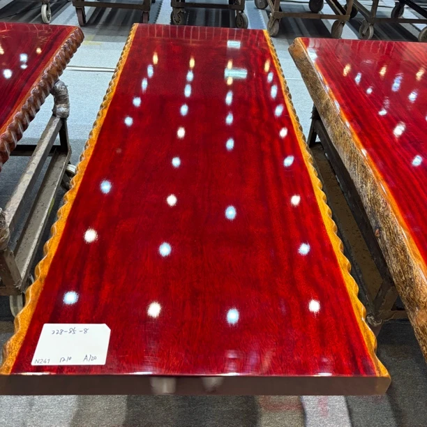 3非洲进口原木实木大板