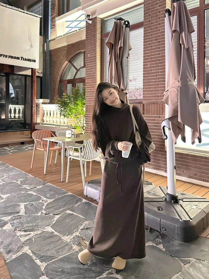 法式休闲风套装慵懒韩版宽松高领长袖上衣百搭后开叉半身裙套装女