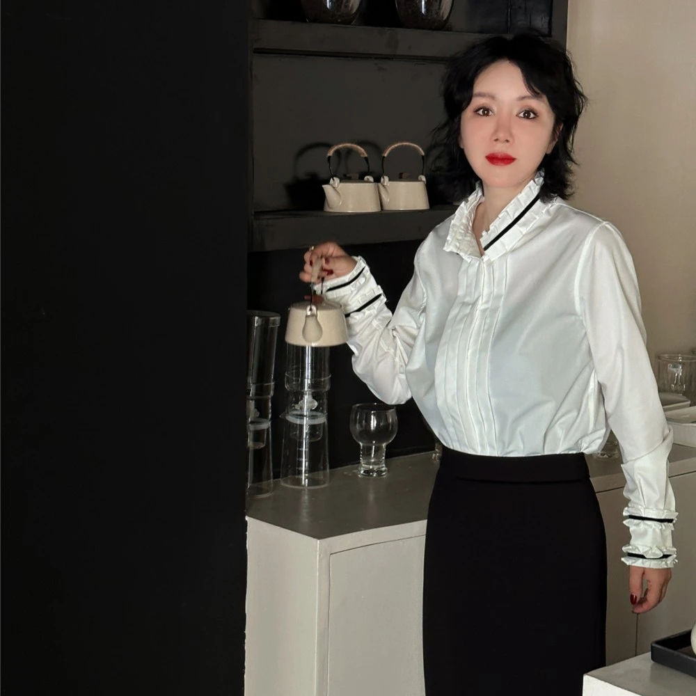 “法式温婉”气质优雅拼色木耳边白衬衫/213036