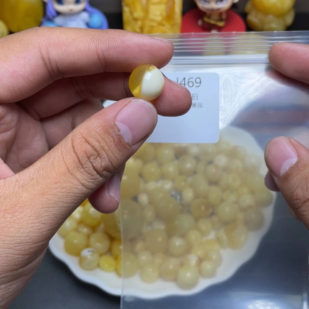 琥珀未镶嵌珠宝奇石