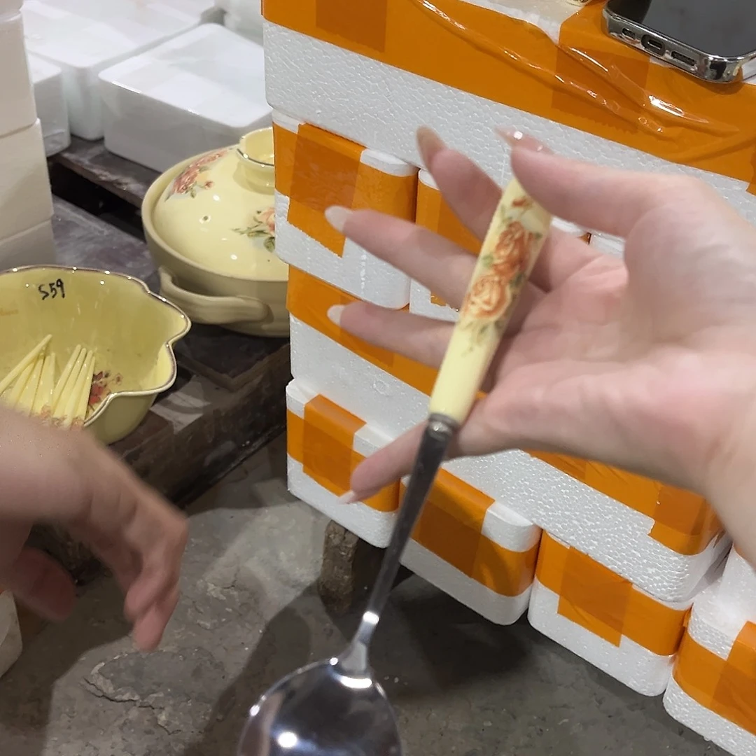 星博陶瓷有限公司