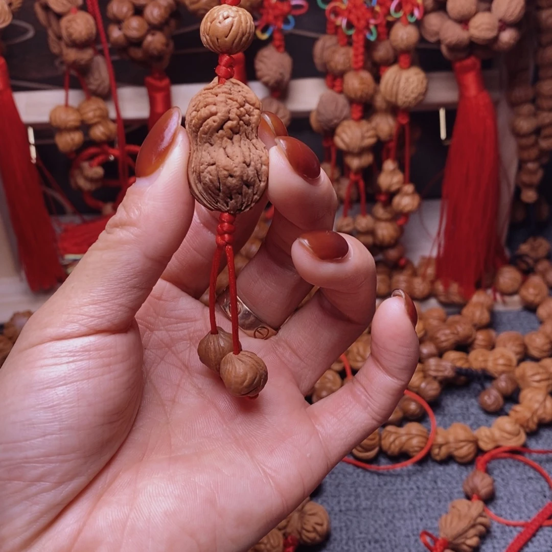 桃核吊坠龙纹桃枭