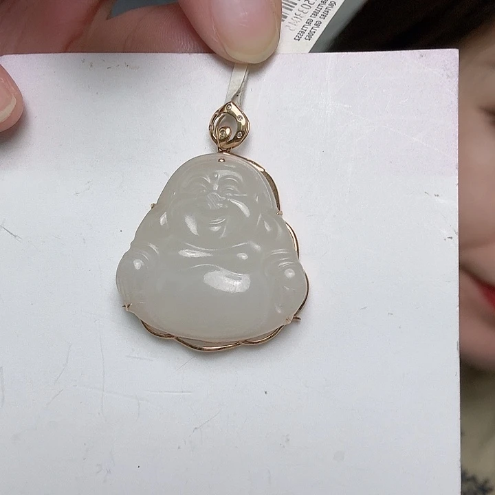 和田玉18K金镶嵌颈饰倩