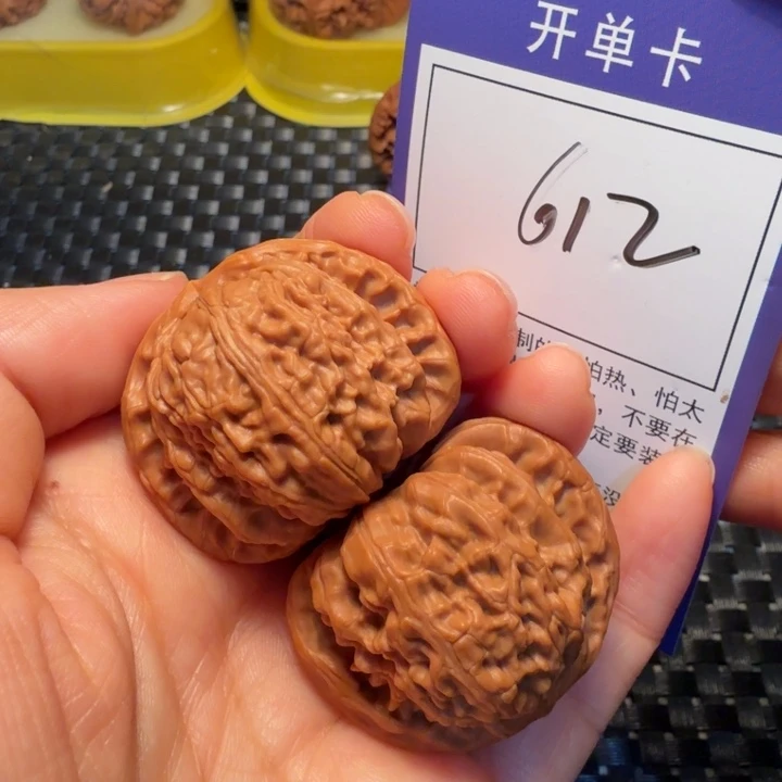 文玩核桃把件612白狮子39