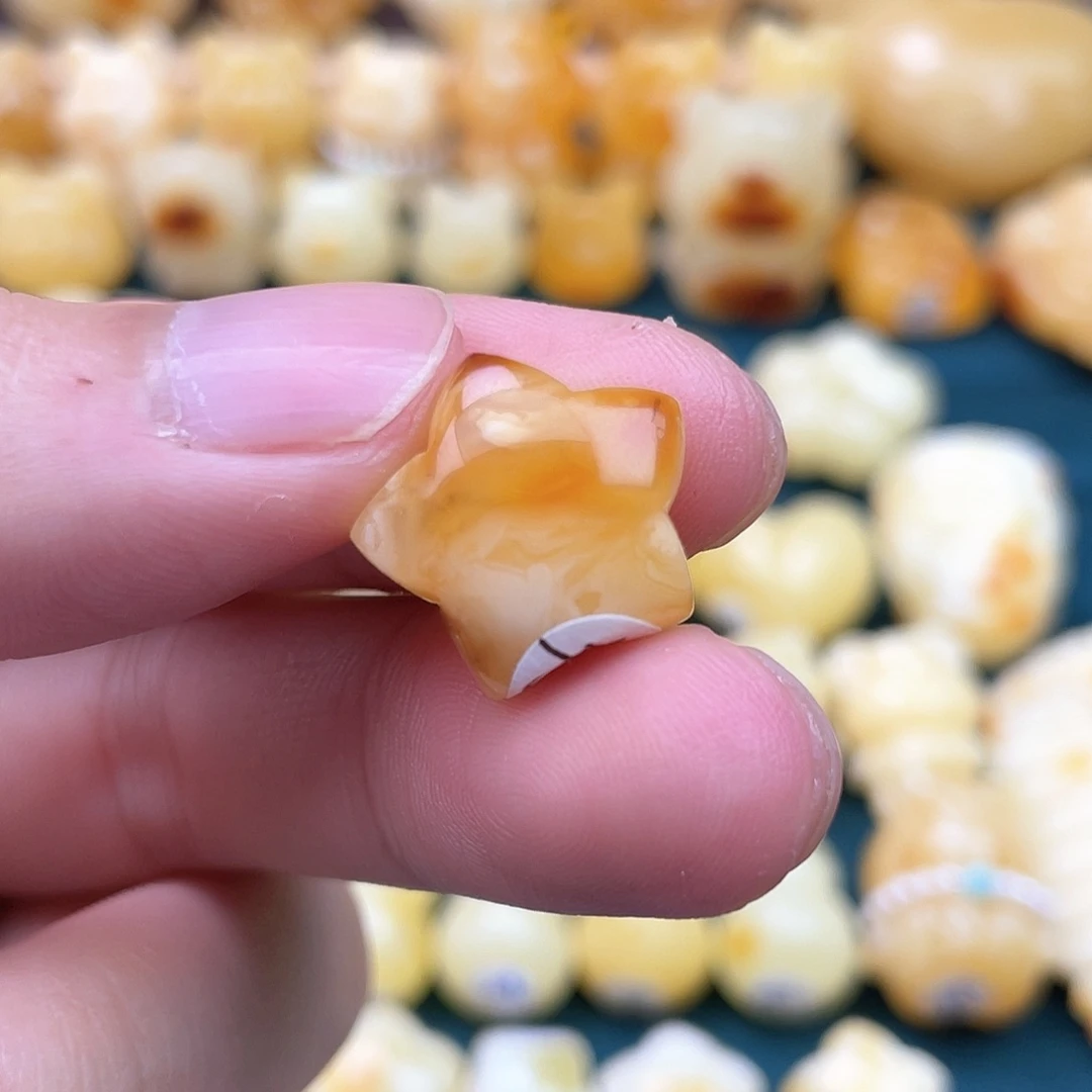 未镶嵌琥珀裸石蜜蜡
