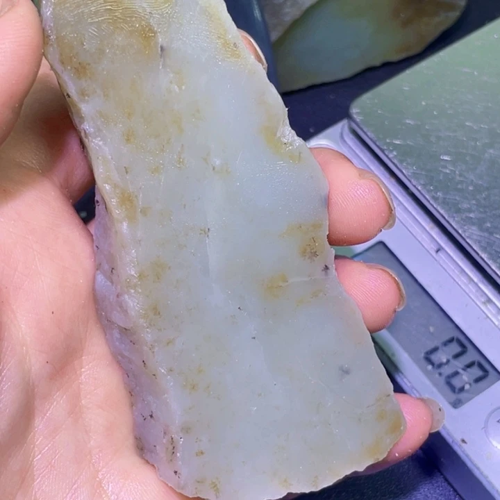 和田玉未镶嵌珠宝半成品