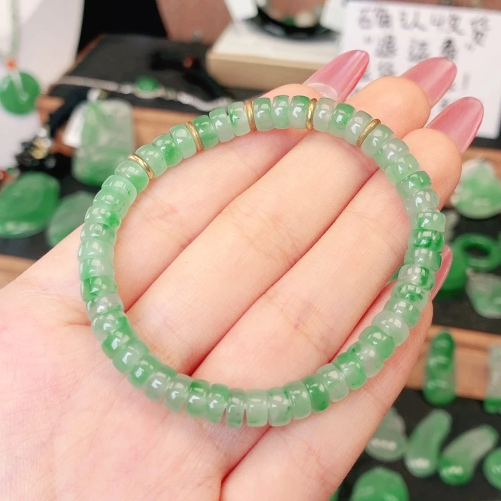 石英质玉（非洲翠）未镶嵌颈饰