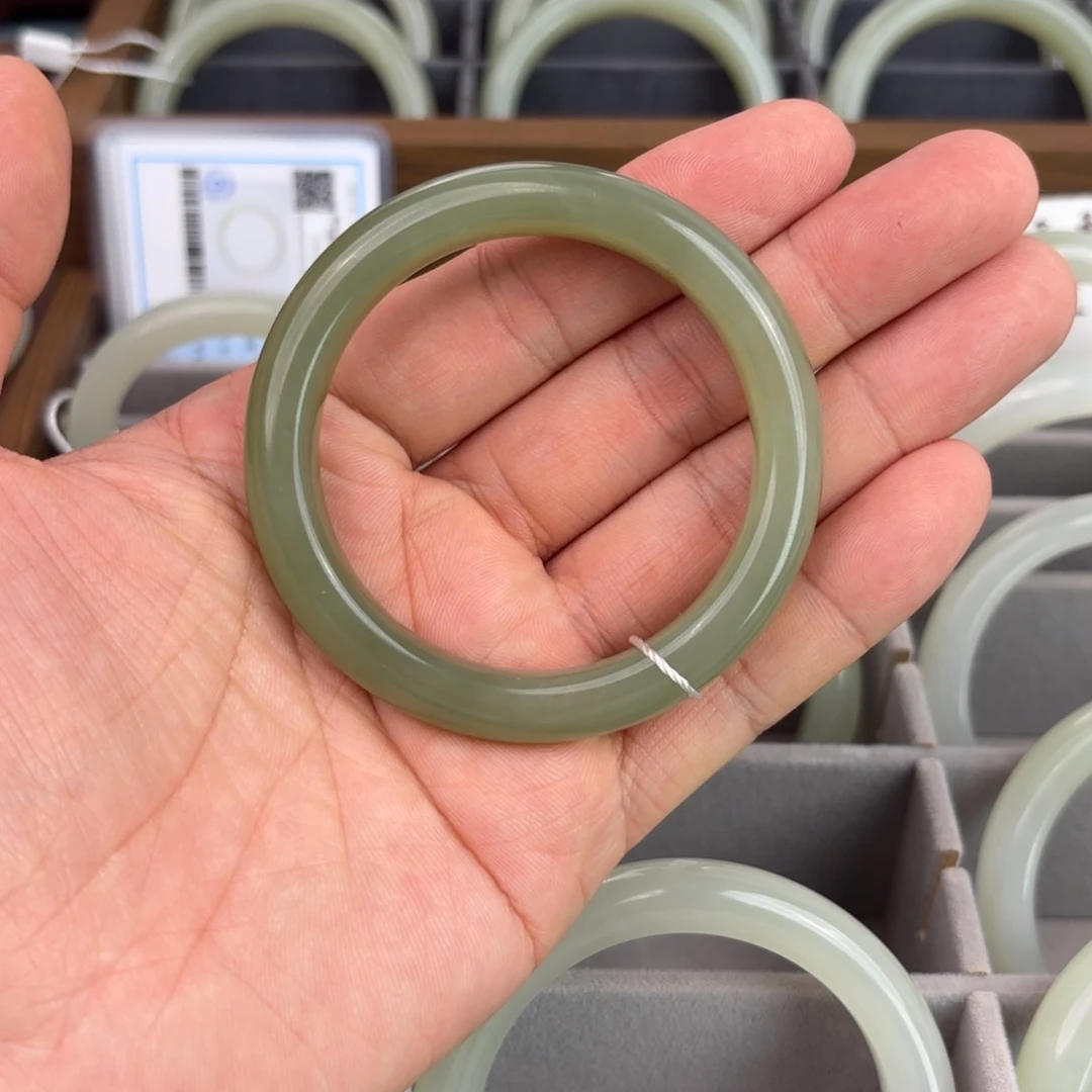 未镶嵌手镯和田玉45.5圈口 3 号