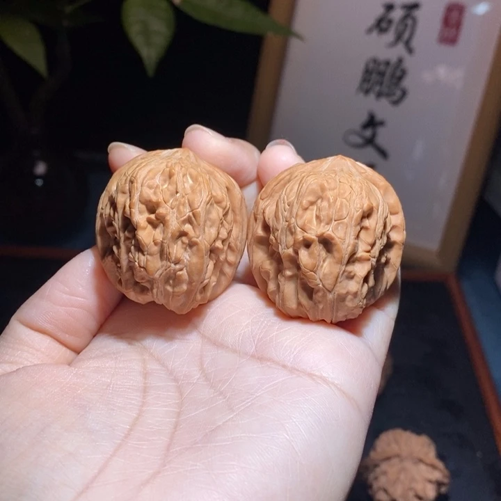 文玩核桃吊坠芭蕉扇