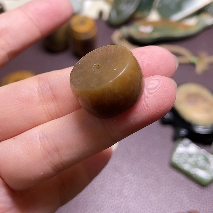 岫岩河磨玉（透闪石质玉）未镶嵌颈饰
