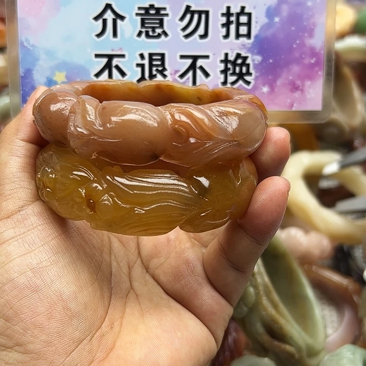 未镶嵌手镯石英岩玉