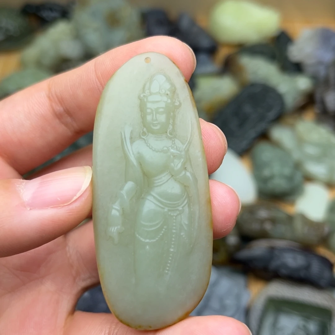 和田玉未镶嵌颈饰