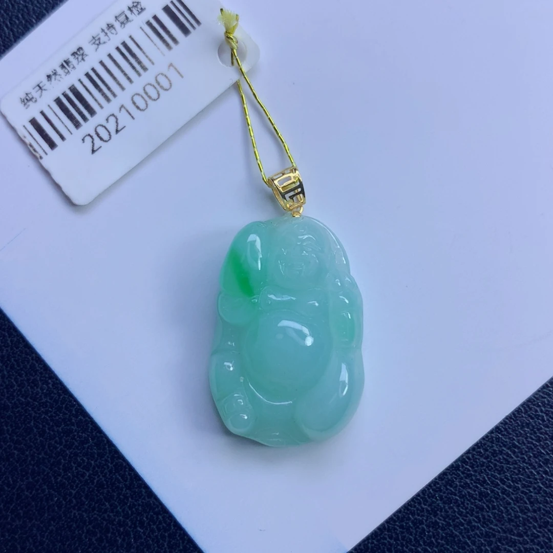 翡翠未镶嵌颈饰佛公