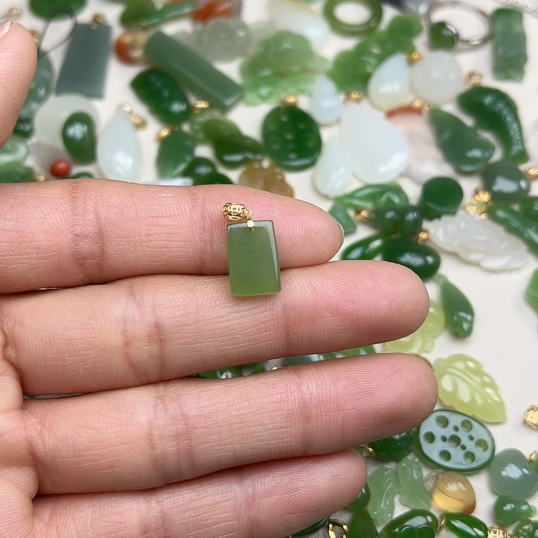 和田玉（碧玉）玉坠18K金镶嵌用****5