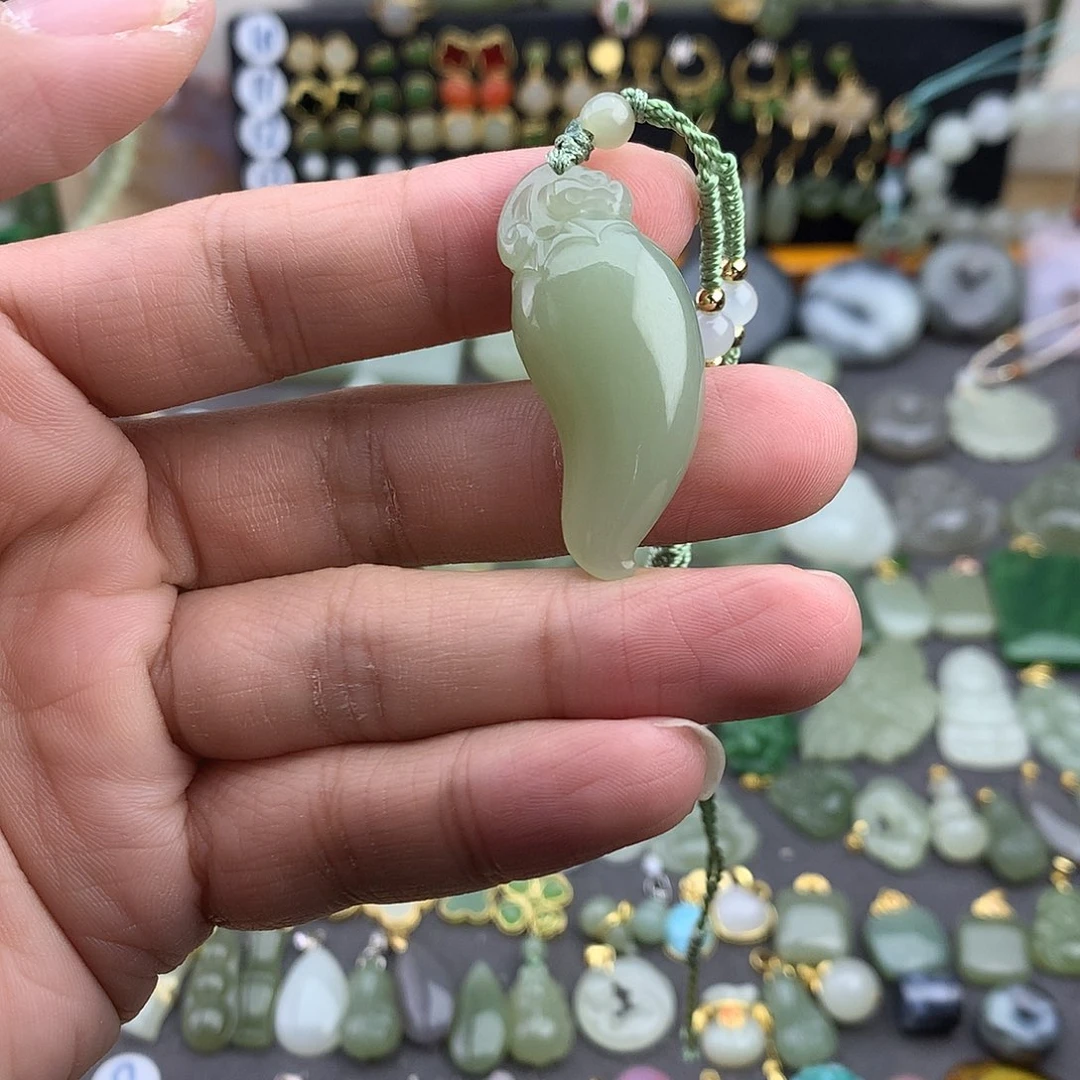 和田玉未镶嵌吊坠(不含链)