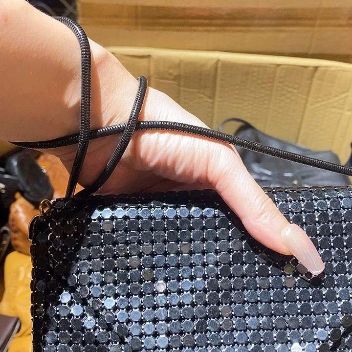 王****中古香水沐浴露持久留香