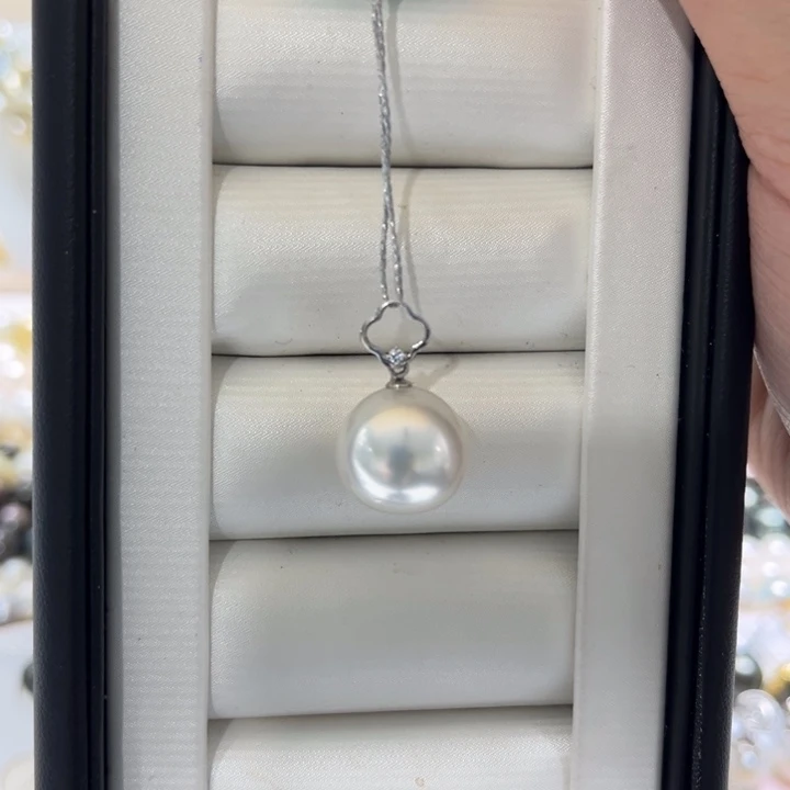 海水珍珠漏澳白四叶草吊坠13-14mm18K金镶嵌
