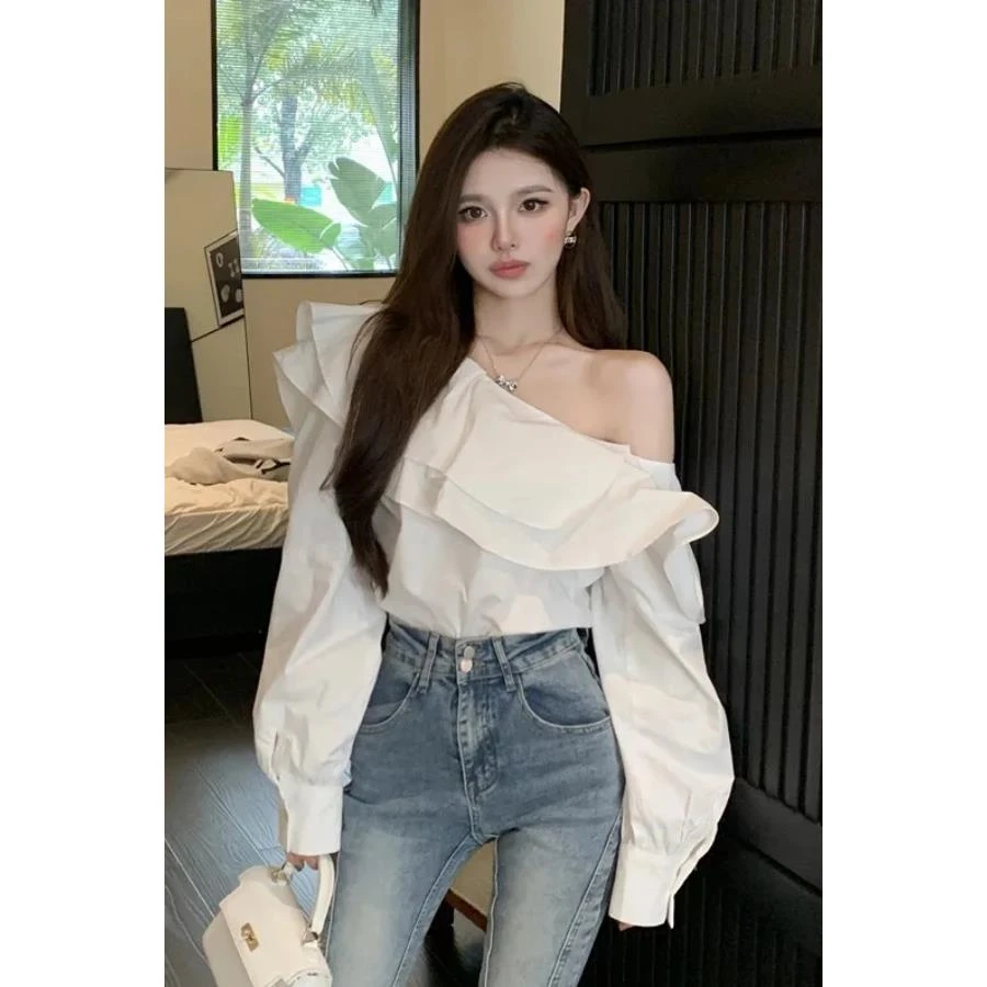早春荷叶边露肩衬衫女装2025年新款长袖法式设计感气质名媛短上衣
