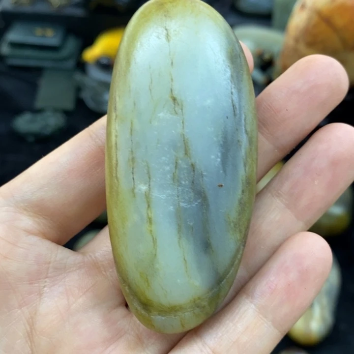 未镶嵌和田玉（糖玉）挂件秋*