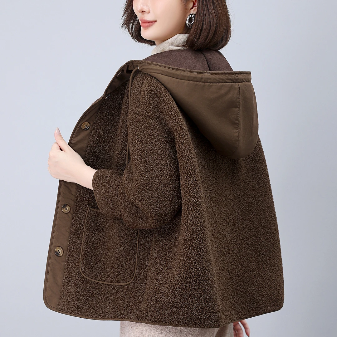 皮毛一体外套女短款2025新款妈妈休闲深秋冬季加厚保暖毛绒外套