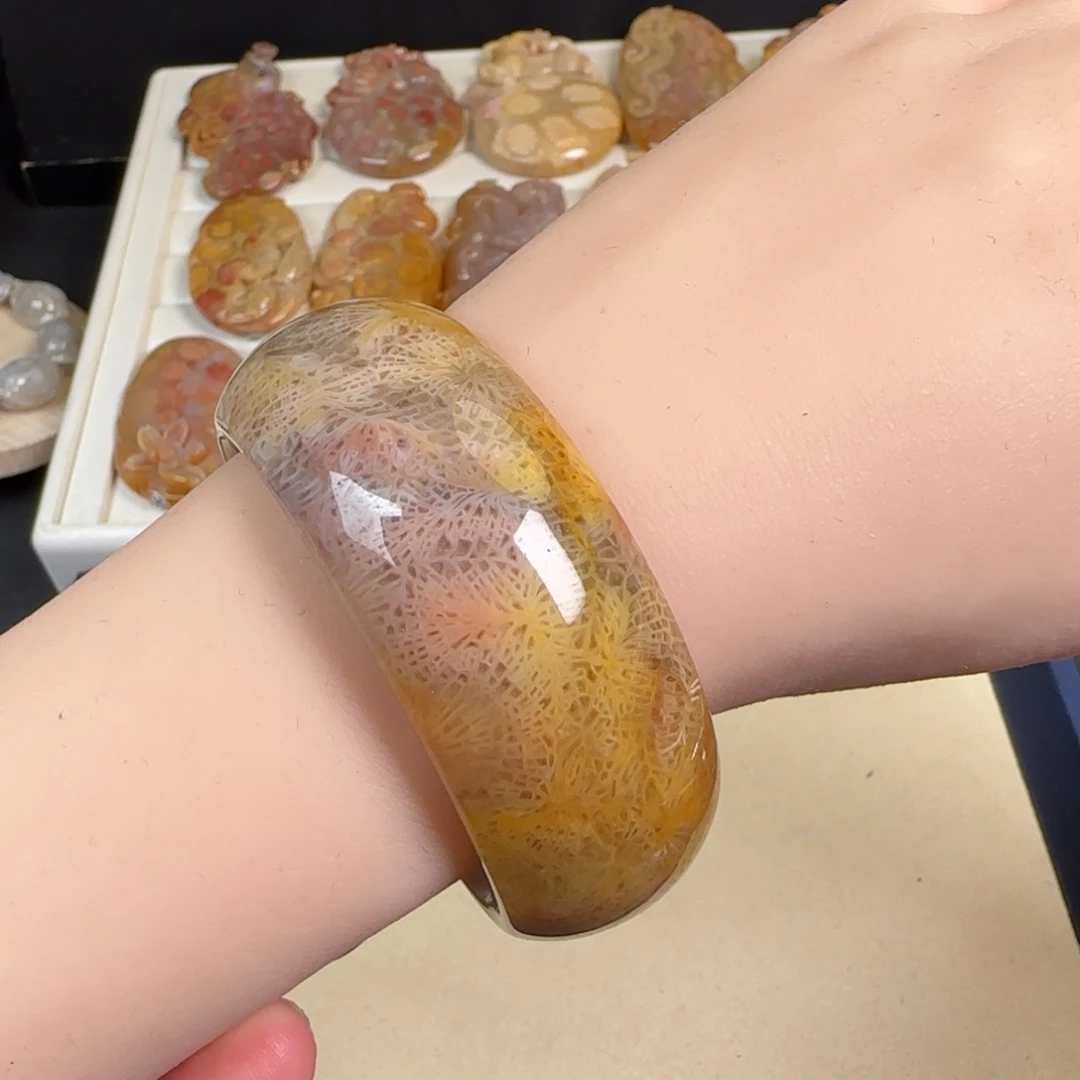 未镶嵌手链硅化玉54.8圈果冻彩羽毛