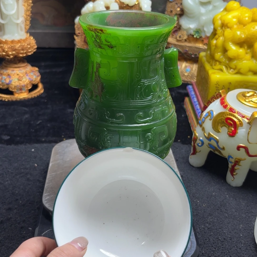 济***山瓷片瓷器和陶器中