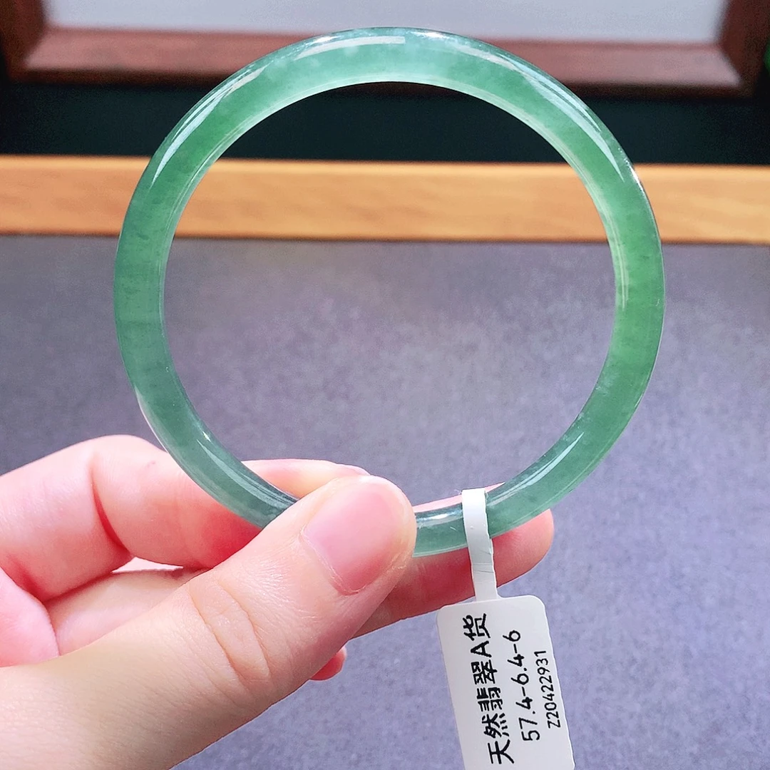 未镶嵌手镯翡翠天然翡翠