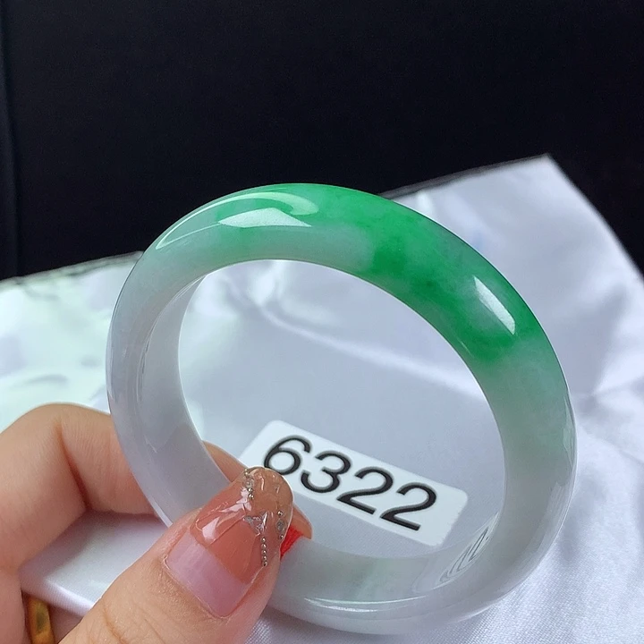 未镶嵌手镯翡翠53圈