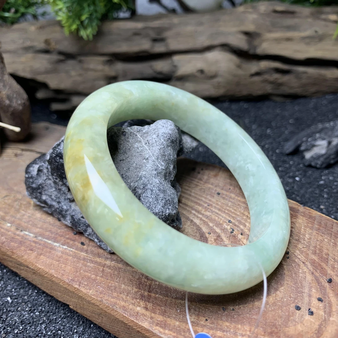 翡乘山翠天然A货缅甸翡翠 52正圈 有种水 满圈带色 有黄翡0588