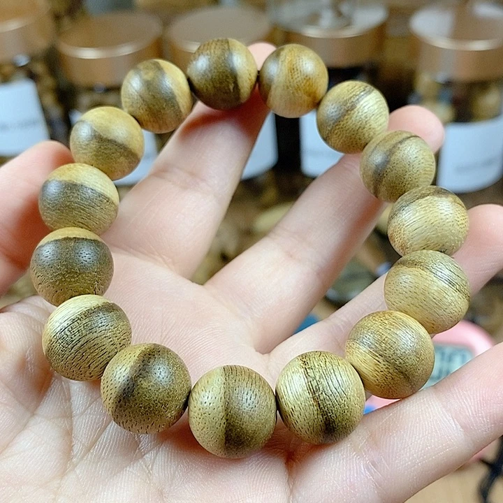 沉香碎屑沉香用****0达拉干1.4花咯哦哦