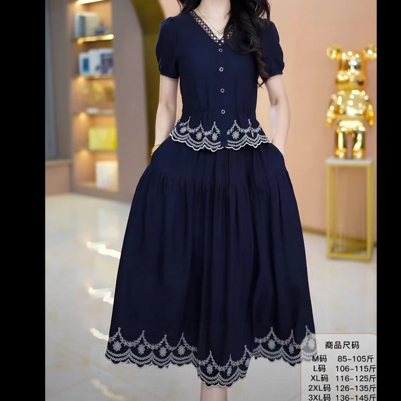 彩萱女装连衣裙套装气质显瘦洋气减龄时尚优雅收腰遮肉简约中长款