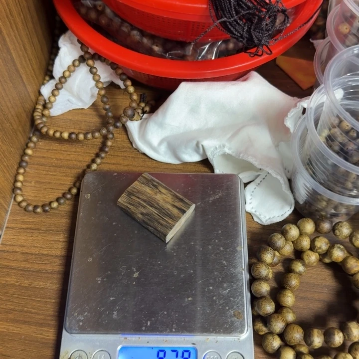 留***白沉香沉香碎屑沉香奇楠无事牌