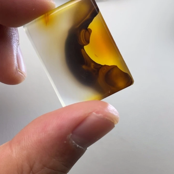 玛瑙/玉髓颈饰未镶嵌穿**空