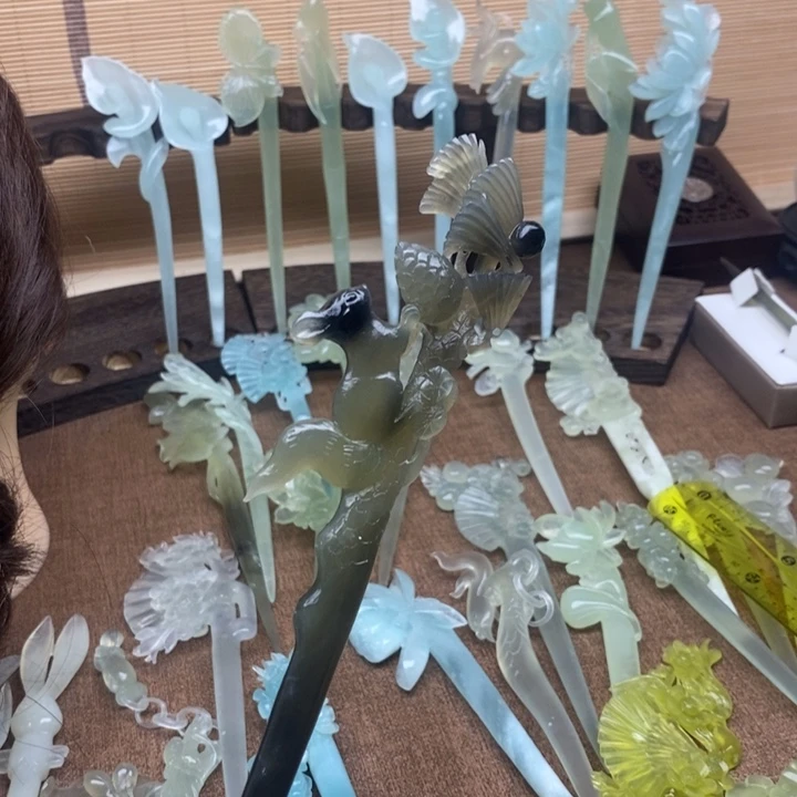 蛇纹石玉未镶嵌发饰