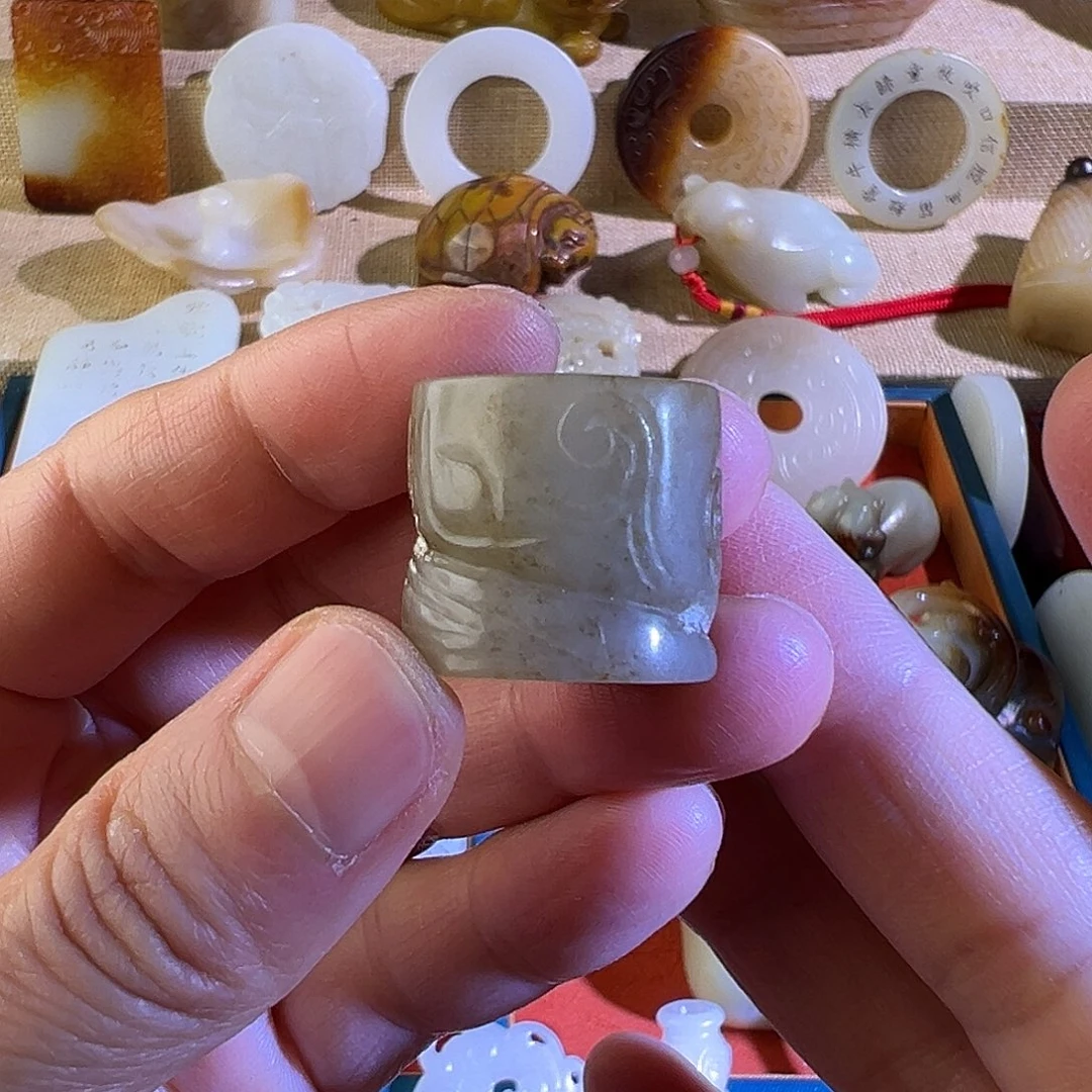 和田玉未镶嵌挂件