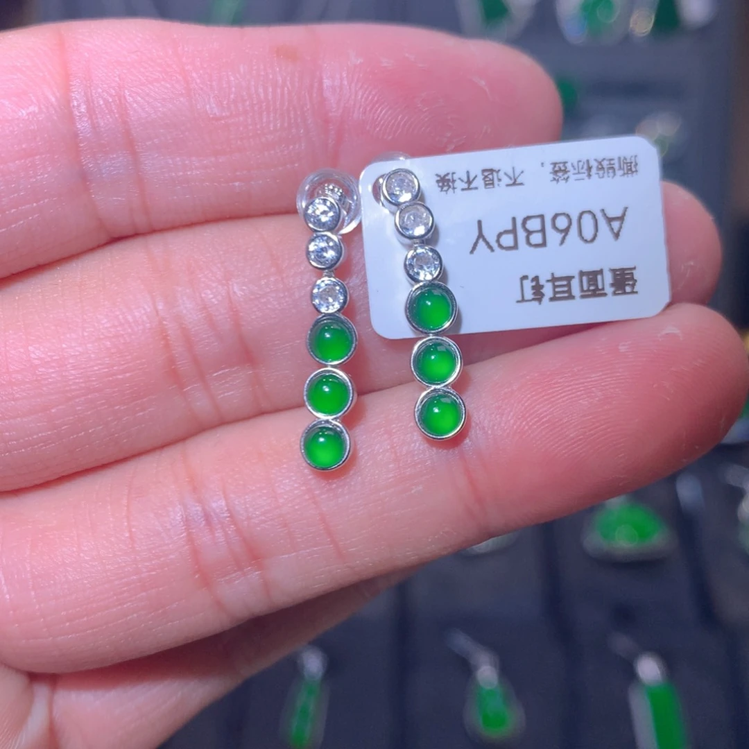 银S925镶嵌翡翠耳坠蛋面