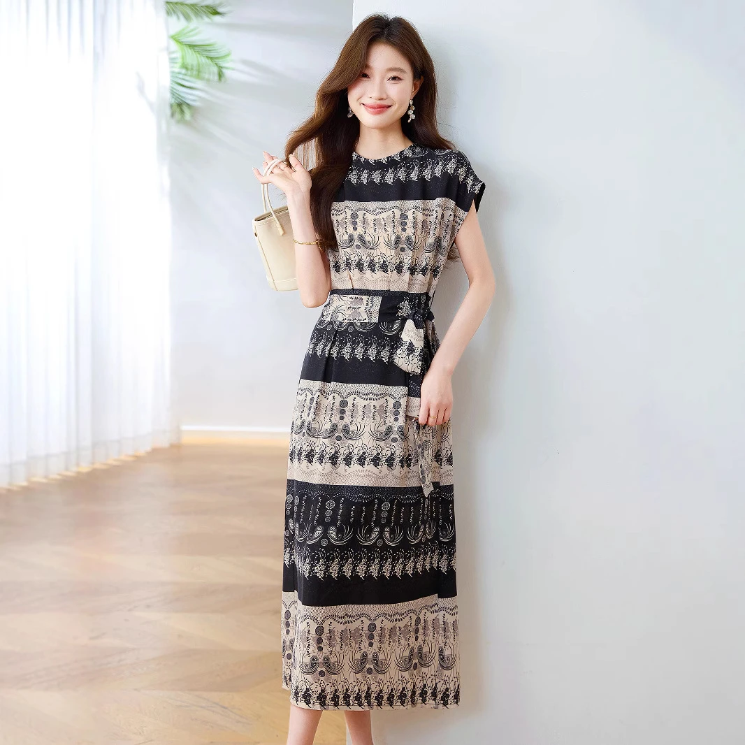 2025夏季新款女装显瘦气质圆领印花修身长款系带时尚连衣裙B5013