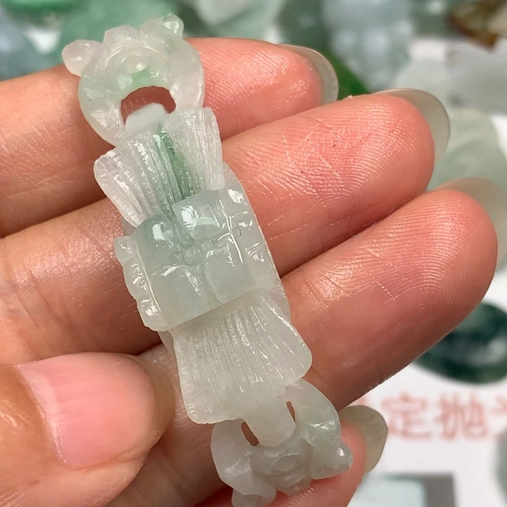 未镶嵌定制翡翠翡翠