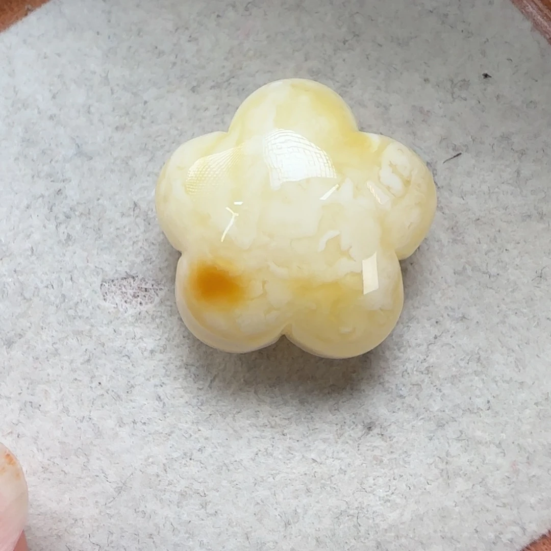 琥珀未镶嵌珠宝奇石定制