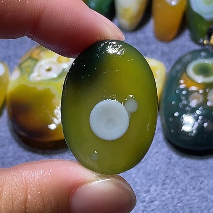 未镶嵌玛瑙/玉髓珠宝奇石