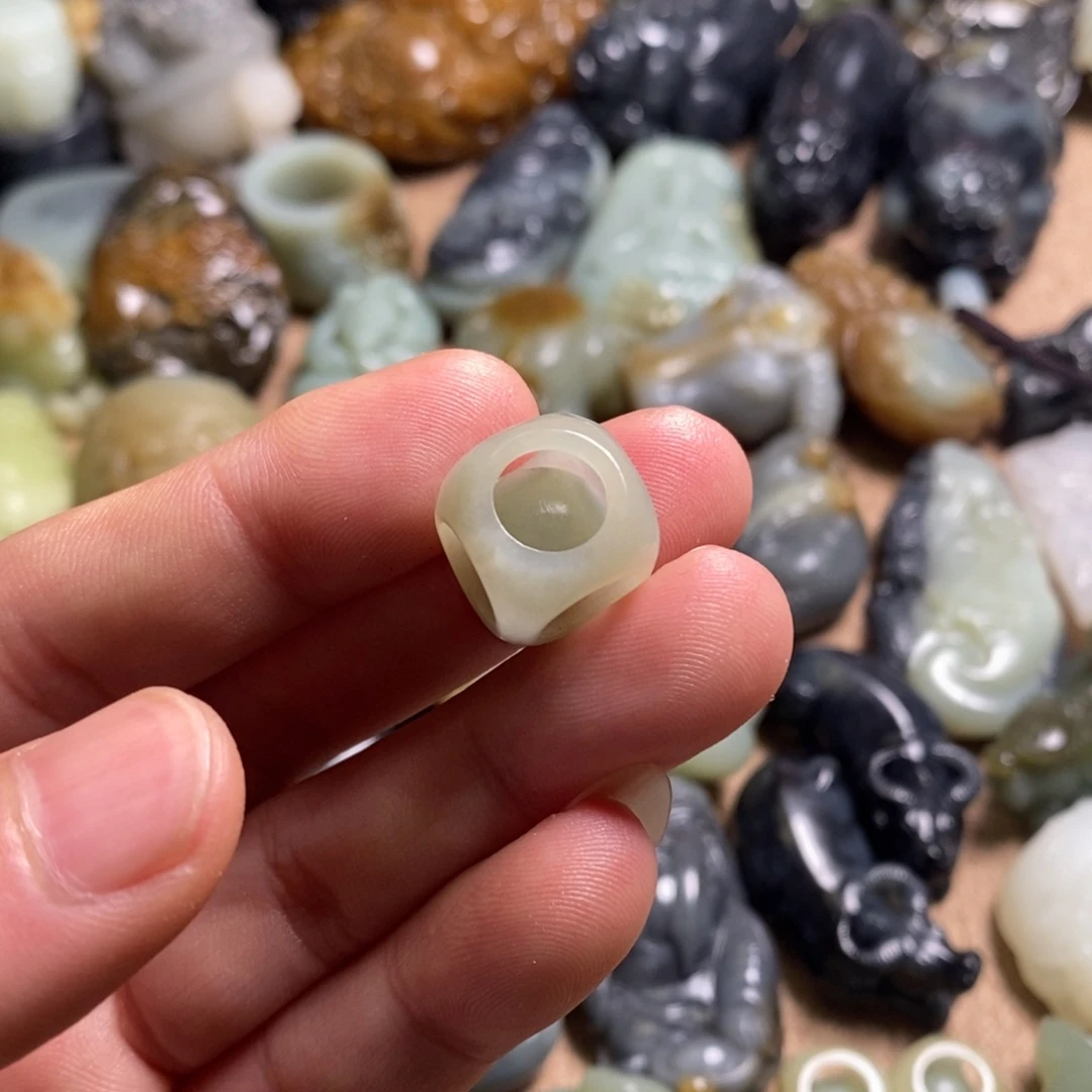 【闪购商品】和田玉挂件未镶嵌L****U