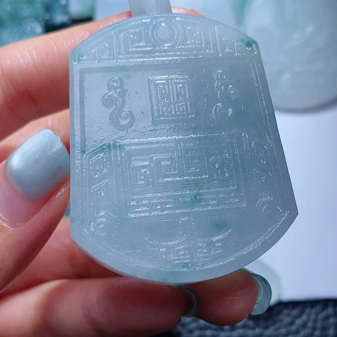 定制翡翠未镶嵌毛货付款后确认抛光