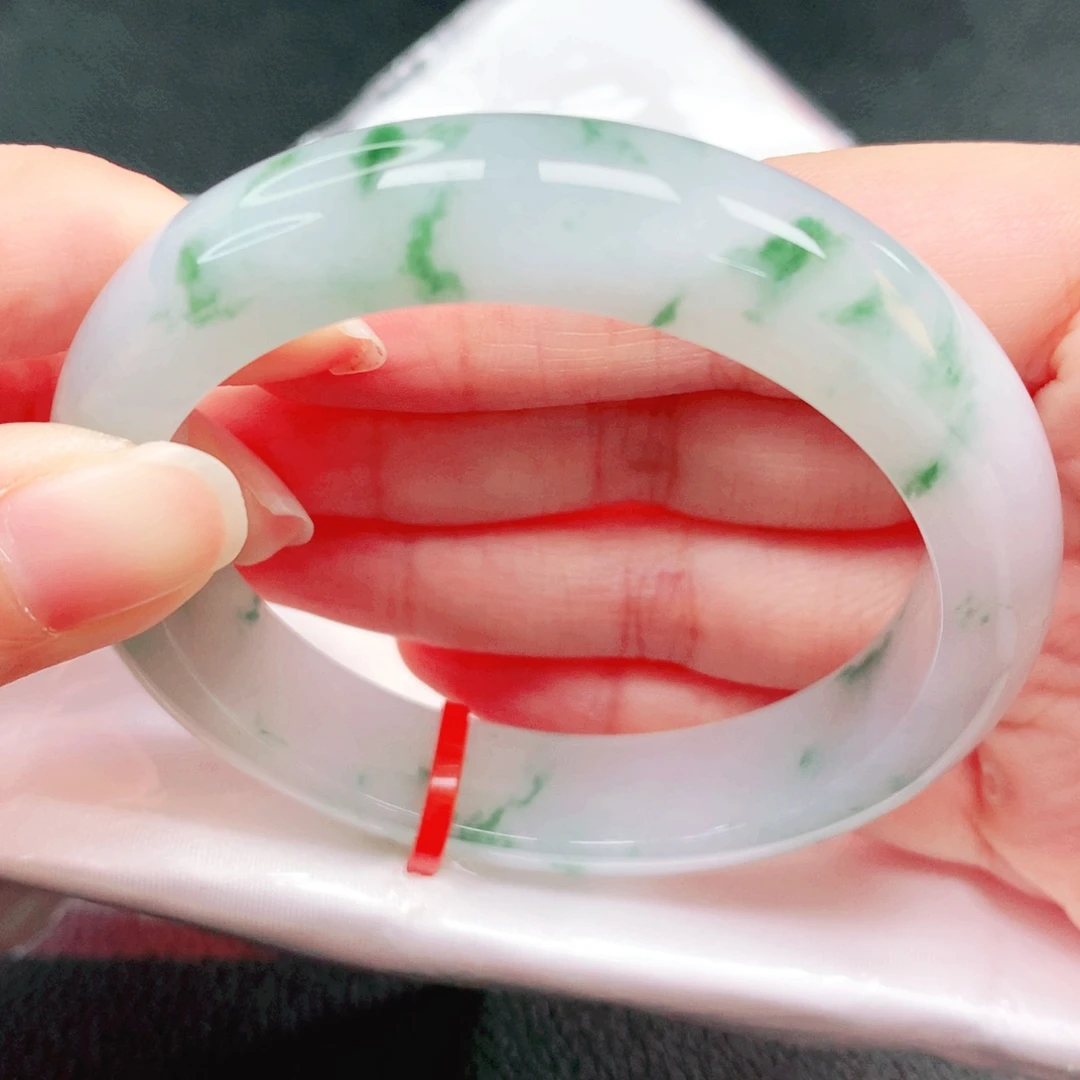 翡翠未镶嵌手镯56圈