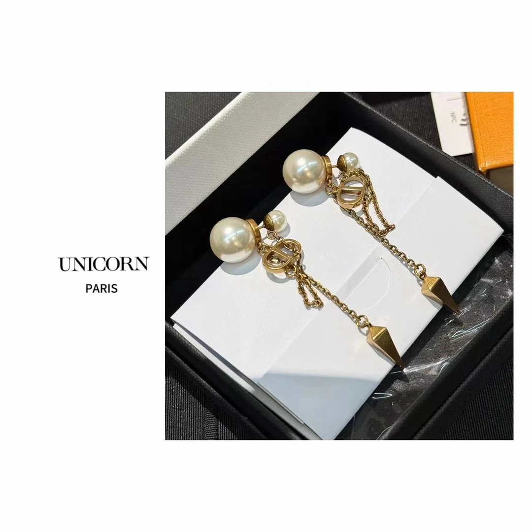 铜合金仿珍珠耳饰 长款流苏耳环小众高级感复古时尚耳环 ES1563