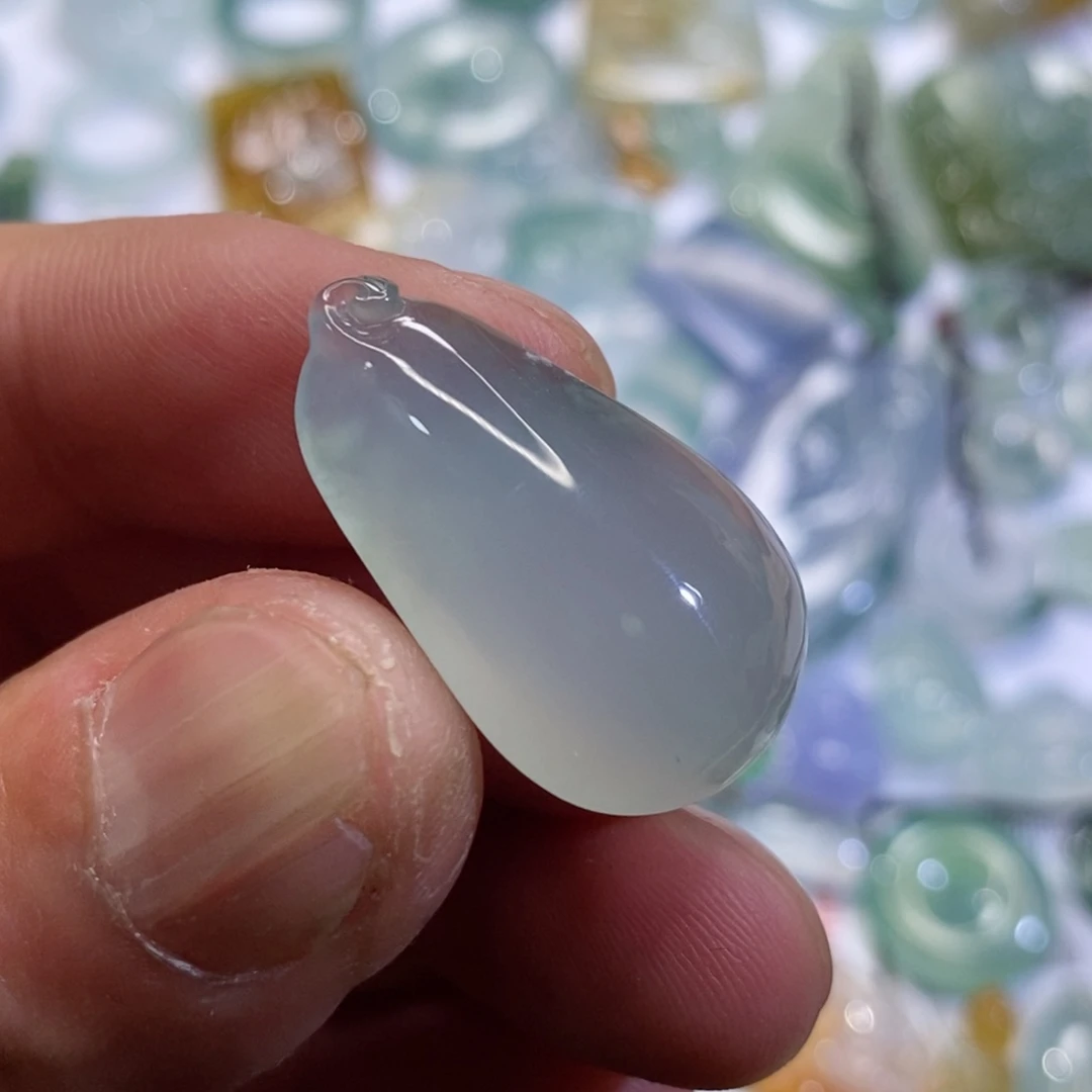 定制翡翠未镶嵌翡翠